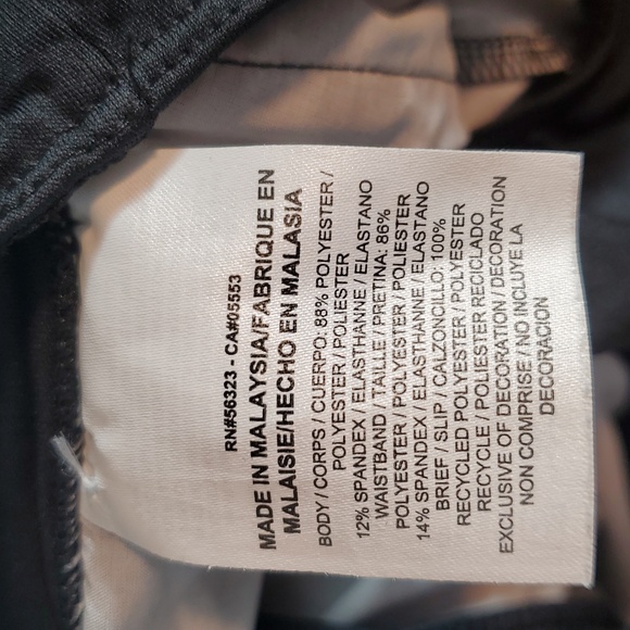 Nike Dri-Fit Women's Black and Gray Patterned Running Shorts Size L - Picture 7 of 7